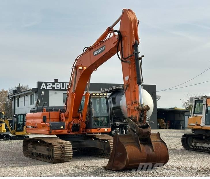 Doosan DX 300 LC-3 Lánctalpas kotrók