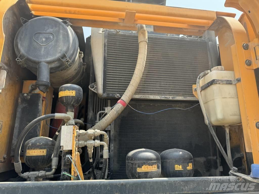 Hyundai R 150 W-9 Gumikerekes kotrók