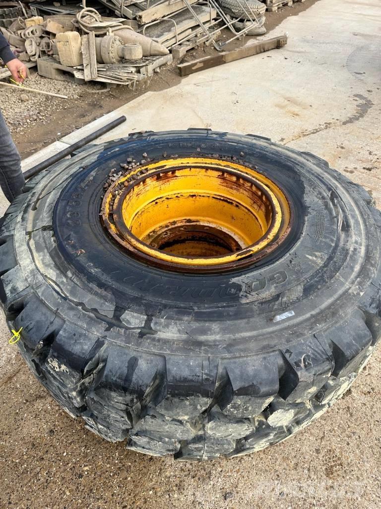 Goodride 23.5R25 Gumiabroncsok, kerekek és felnik