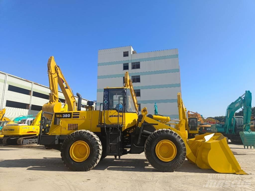 Komatsu WA 380-3 Gumikerekes homlokrakodók