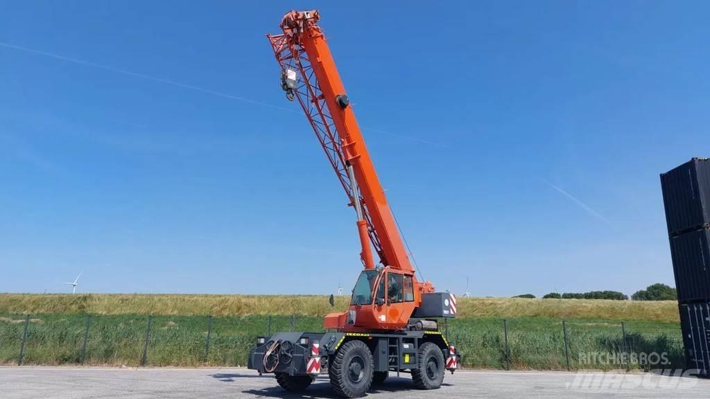 Terex RC30 Mobil daruk