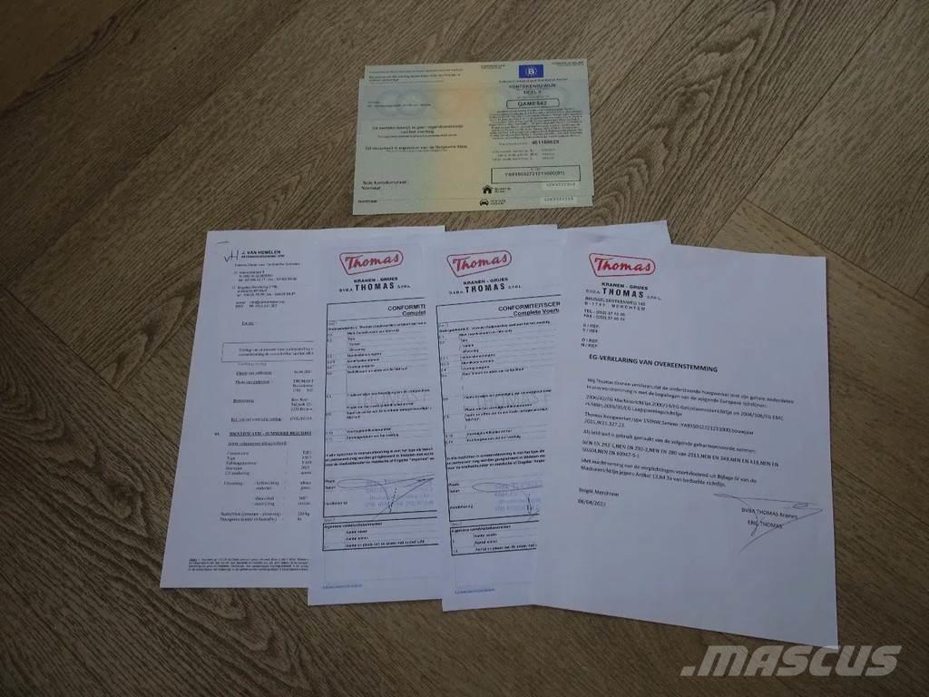 Thomas 150NW Pótkocsira szerelt emelők és állványok