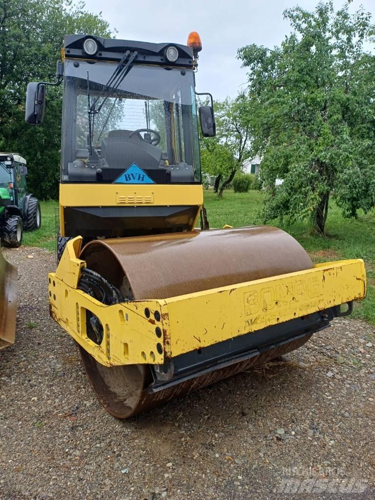 Wacker Neuson ET 90 Közepes (midi) kotrók 7 t - 12 t