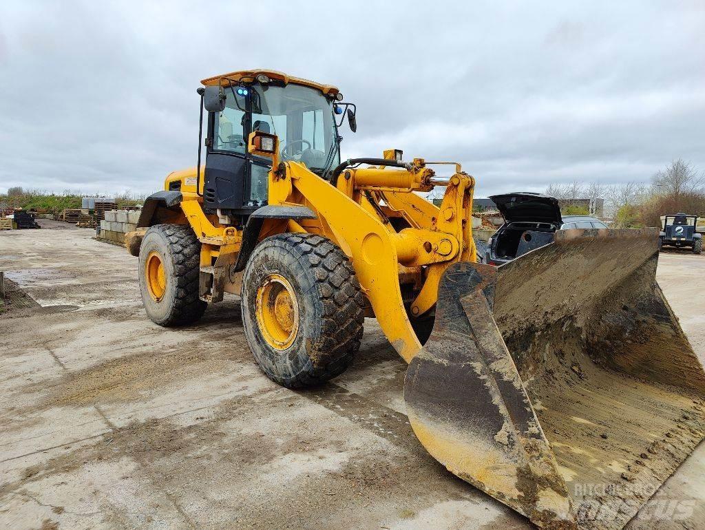 JCB 436 Gumikerekes homlokrakodók