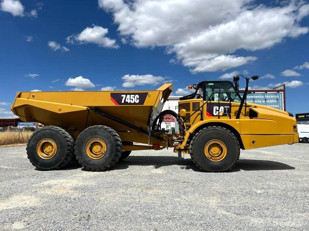 CAT 745 C Csuklósdömperek
