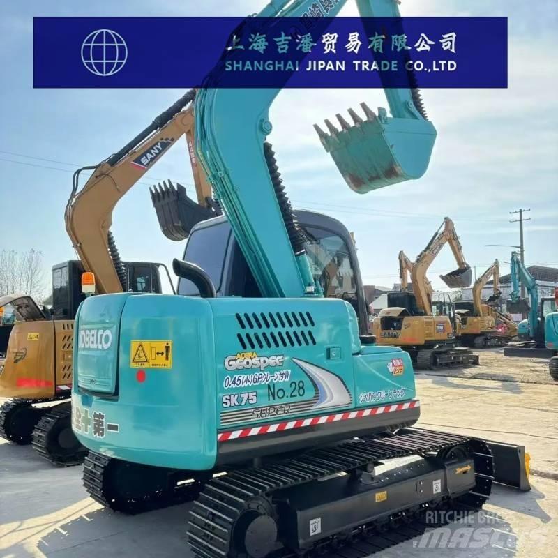 Kobelco SK 75 Közepes (midi) kotrók 7 t - 12 t