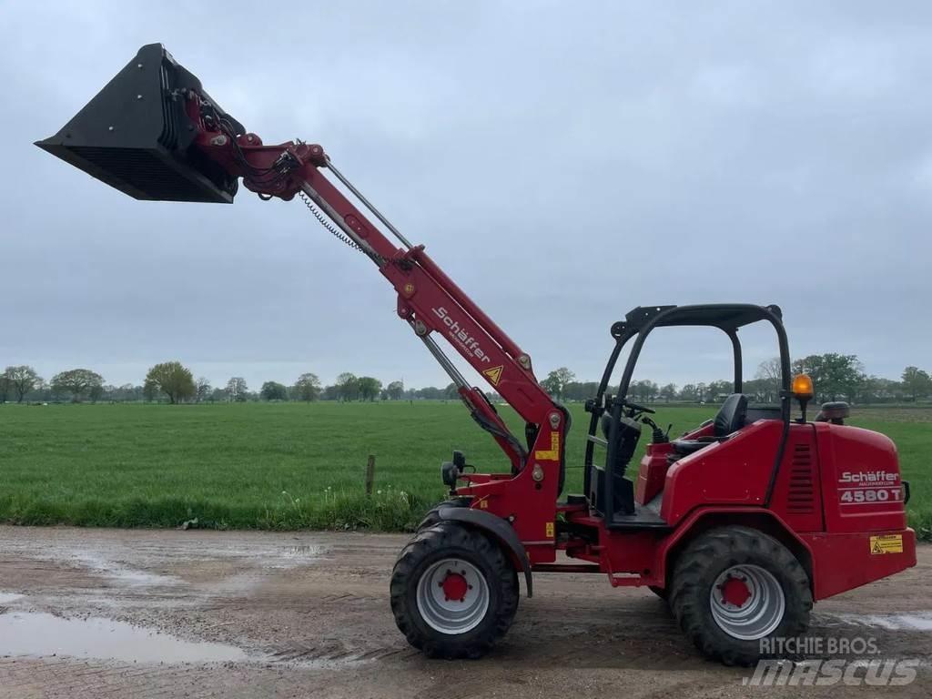 Schäffer 4580T Teleszkópos gumikerekes rakodók