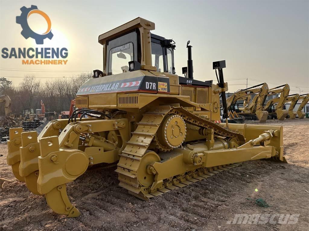 CAT D 7 R lánctalpas dózerek