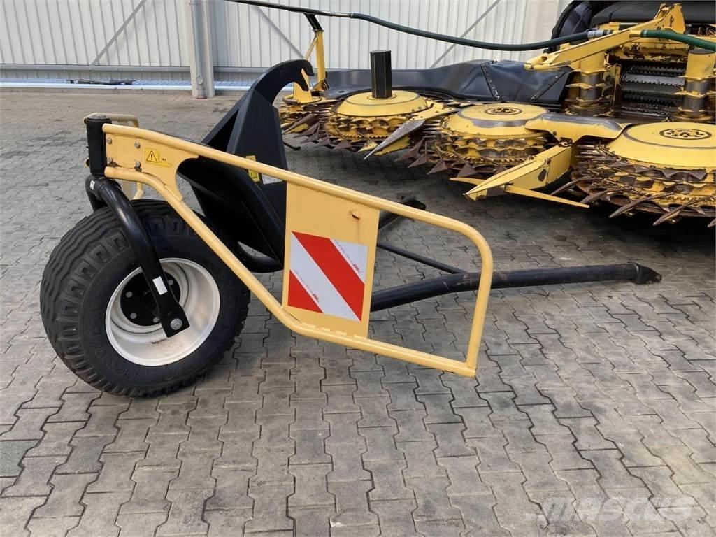 New Holland FR700 Önjáró szecskázók