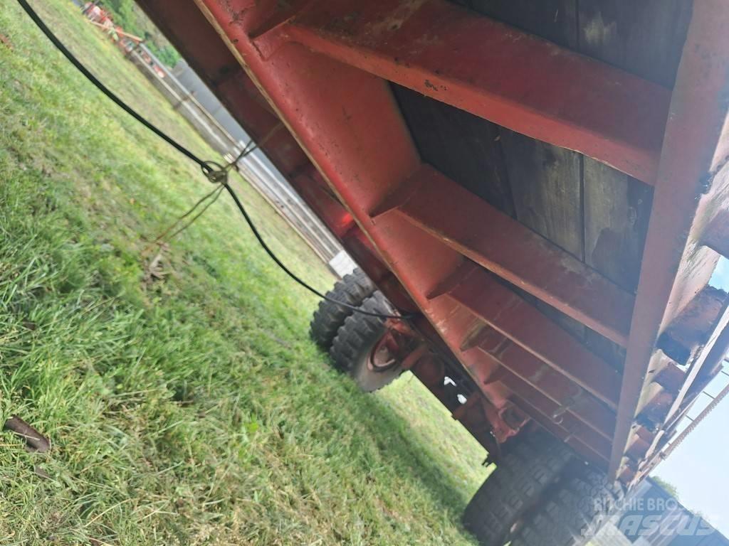  Strowagen 710 Bálaszállító pótkocsi
