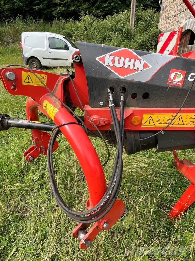 Kuhn GF8702T GII Rendkészítő