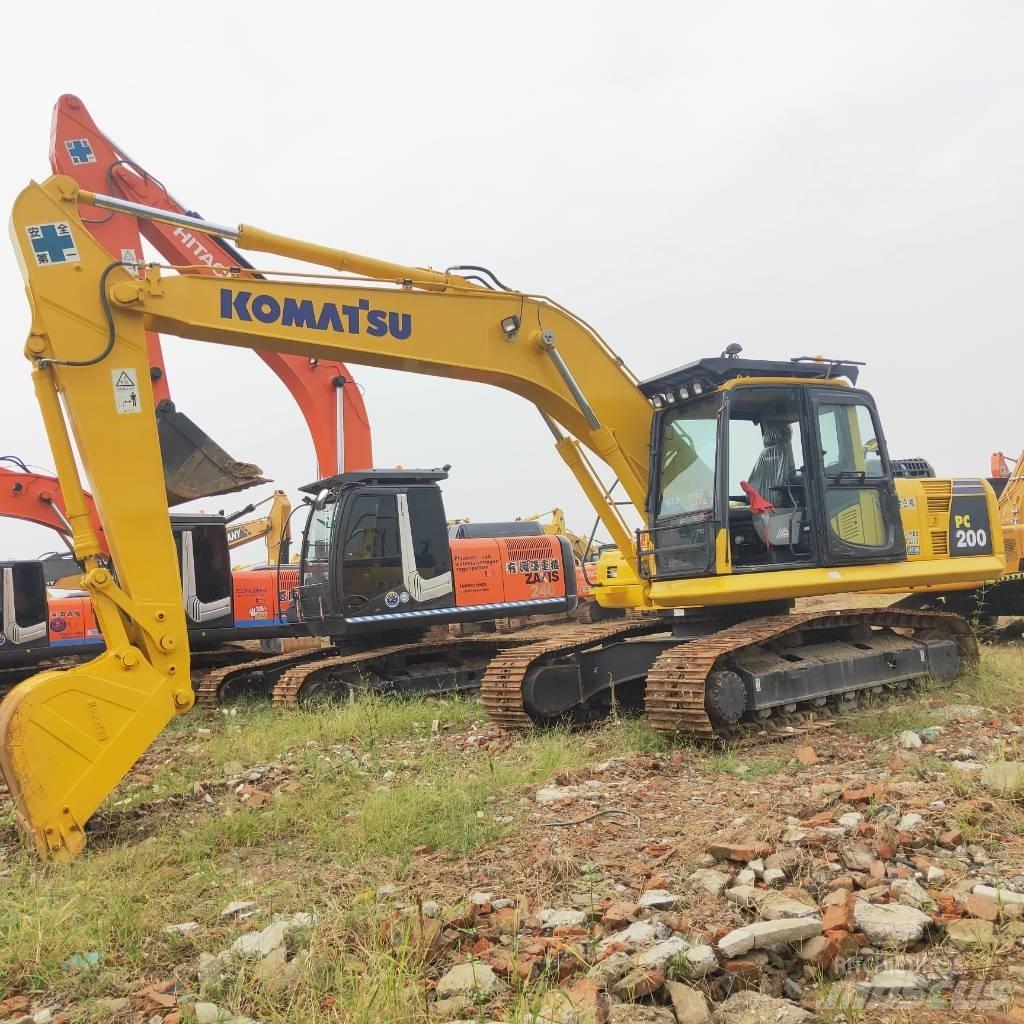 Komatsu PC200-8 Lánctalpas kotrók