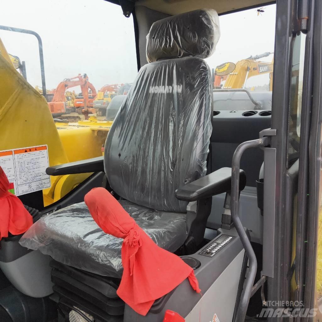 Komatsu PC200-8 Lánctalpas kotrók