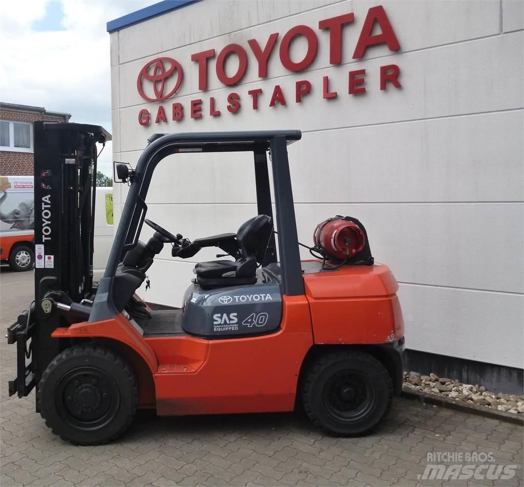 Toyota 02-7FG35 Gázüzemű targoncák