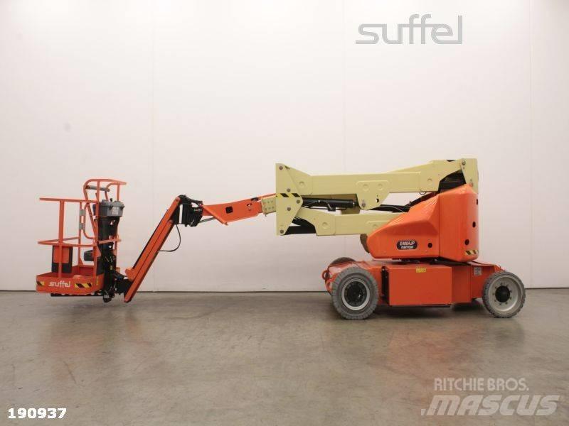 JLG E 400 AJPN Karos emelők