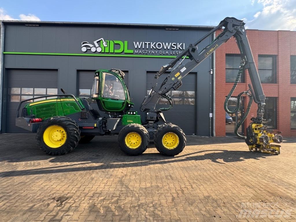 John Deere 1170G Betakarítók