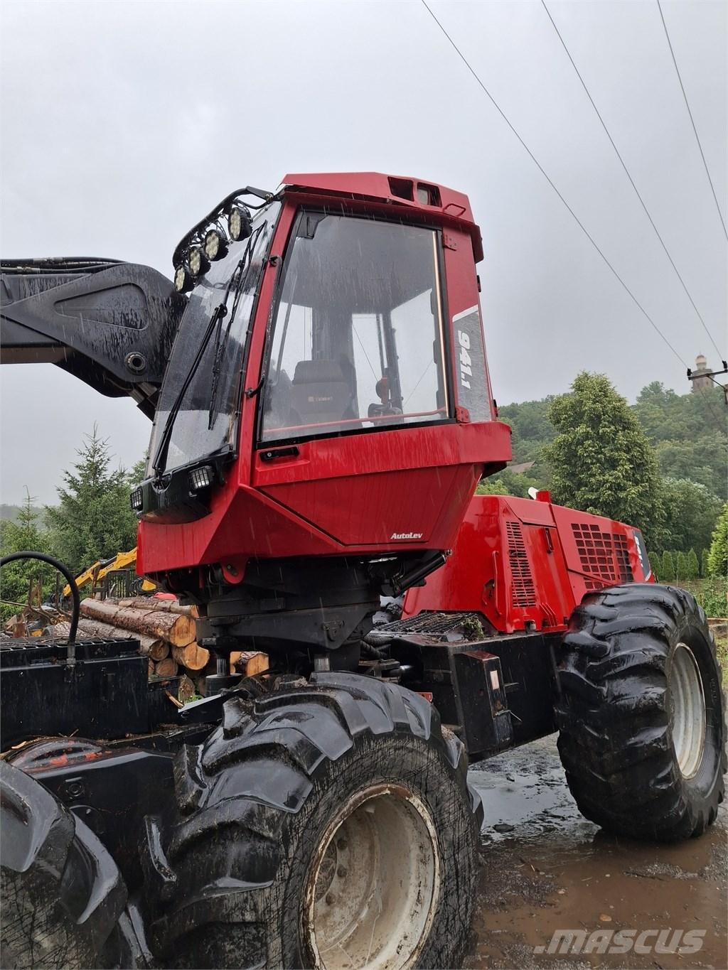 Komatsu 941.1 Betakarítók