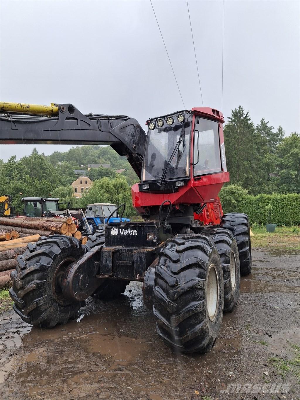 Komatsu 941.1 Betakarítók
