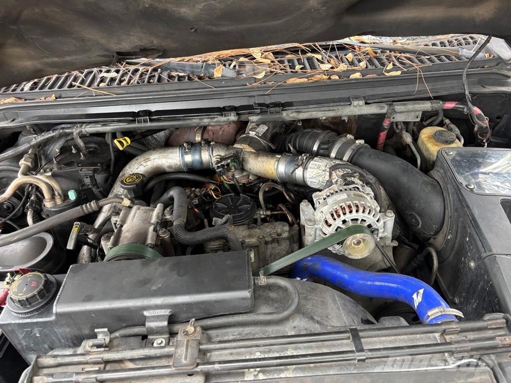 Ford F 350 Kis teherszállító/Platós kocsi