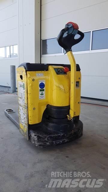 Hyster P 2.0L Alacsony emelőkocsi