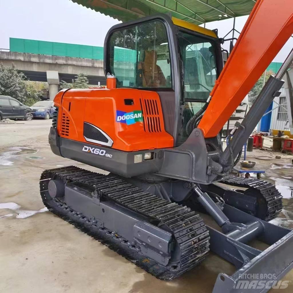 Doosan DX 60-9 C Lánctalpas kotrók