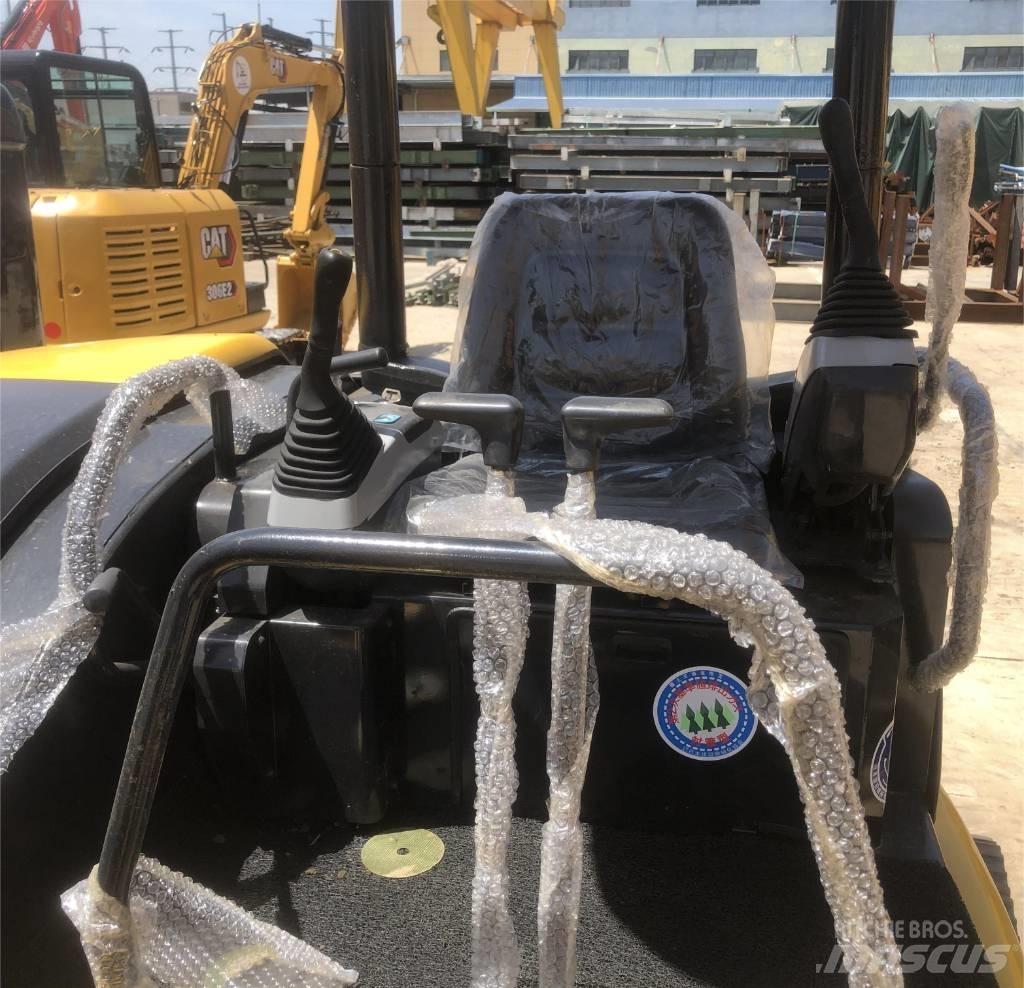 Komatsu PC 50 Mini kotrók < 7t