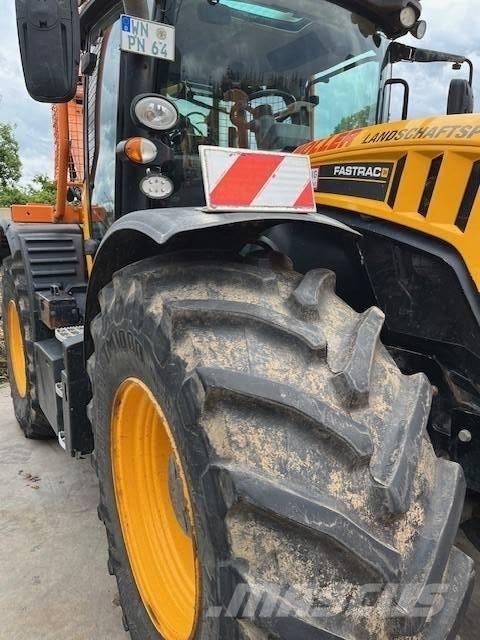 JCB Fastrac 4220 Traktorok
