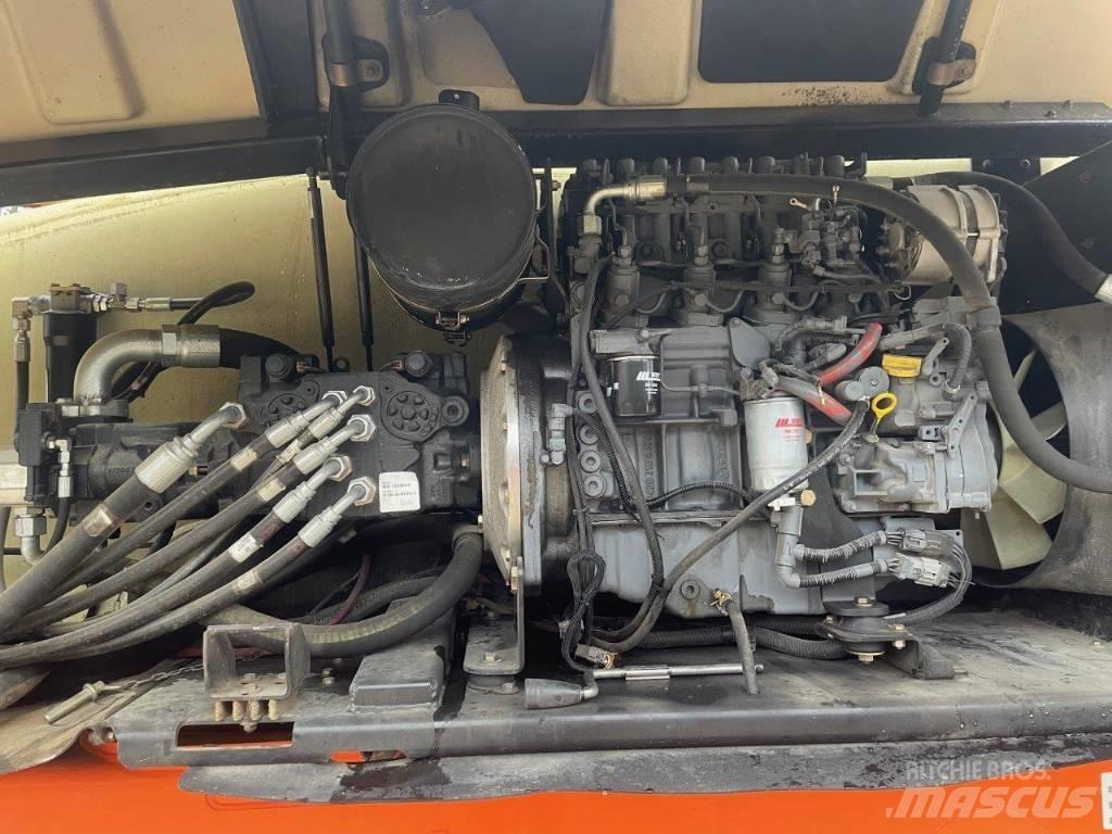 JLG 1250 AJP Karos emelők