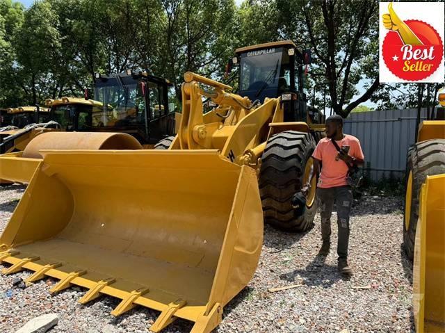 CAT 966 H Gumikerekes homlokrakodók