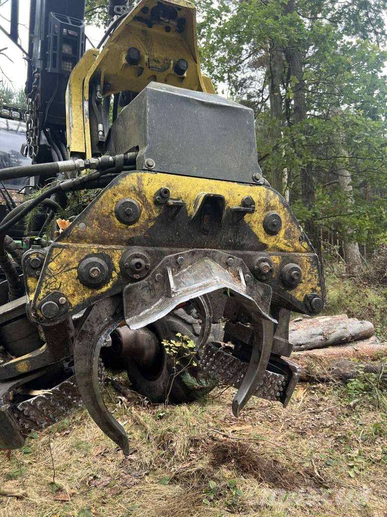 John Deere 1270 G Betakarítók