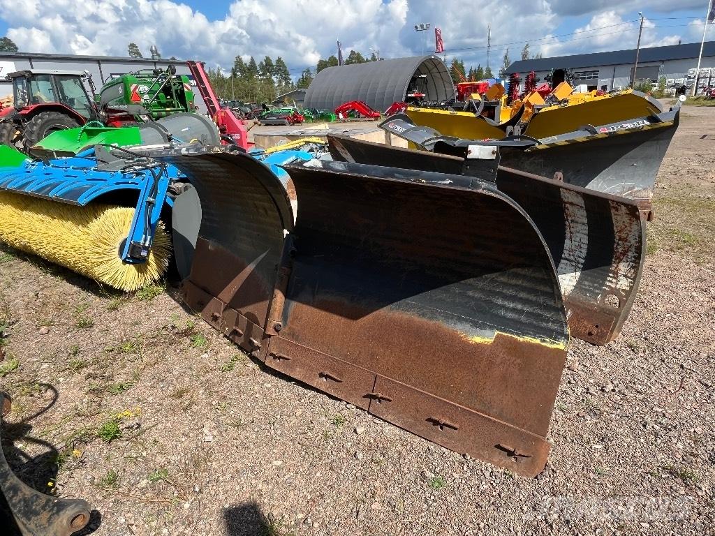 VM 280 NA Hóeltakarítók