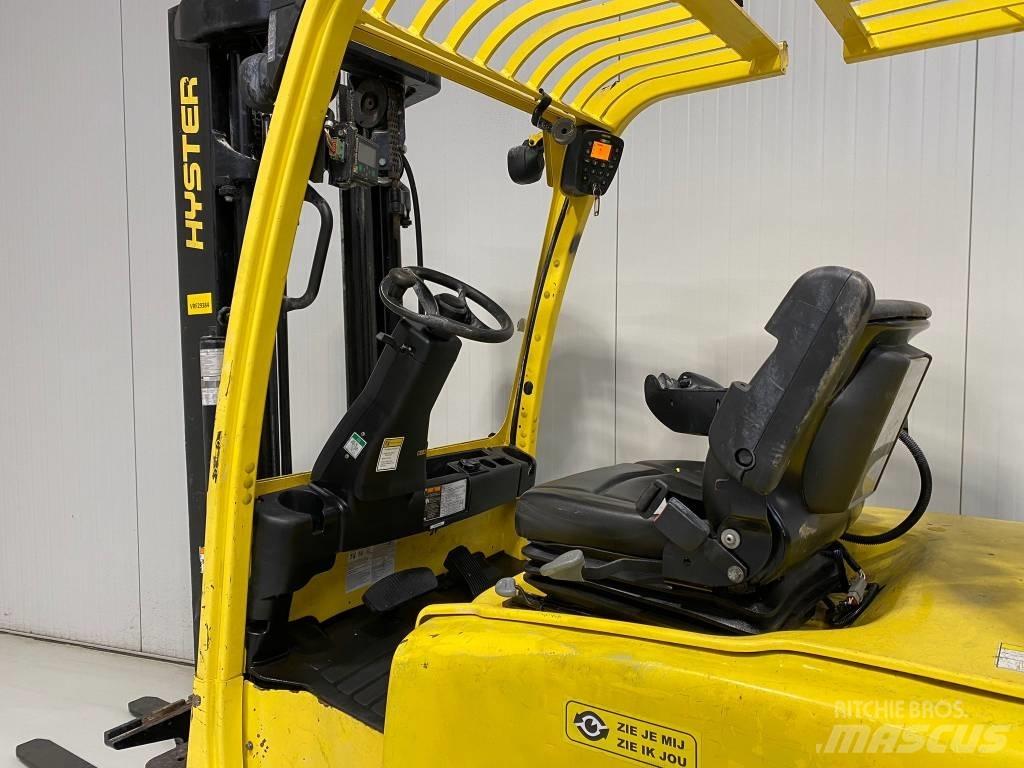 Hyster J3.0XN Elektromos targoncák