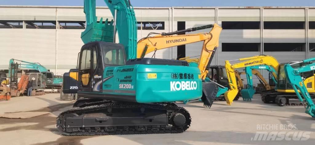 Kobelco SK 200 Lánctalpas kotrók