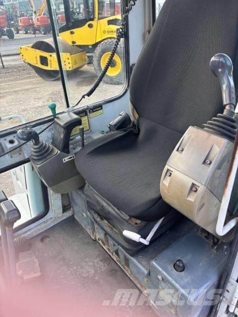Takeuchi TB 135 Mini kotrók < 7t