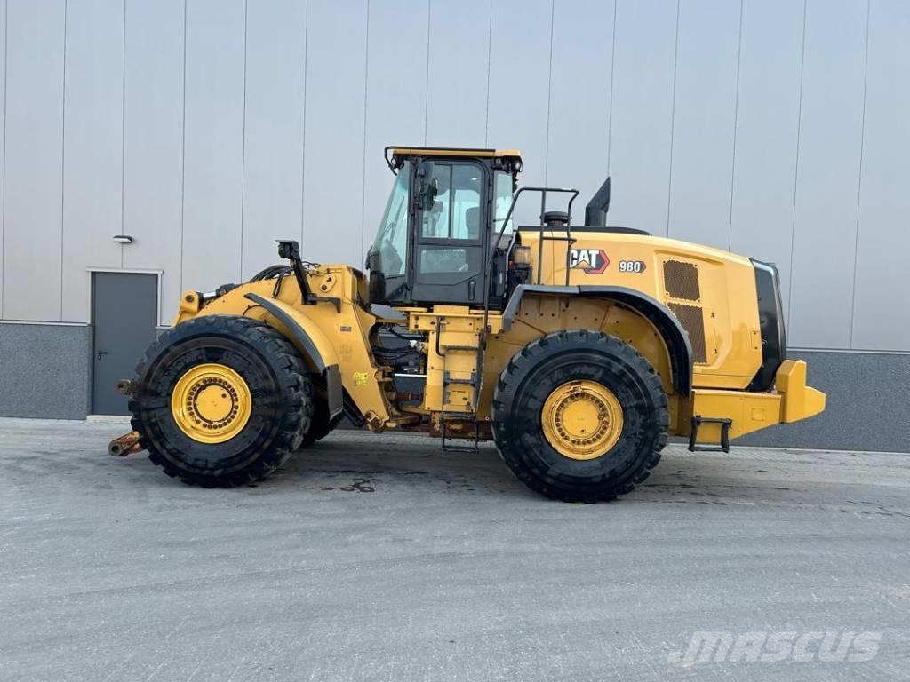 CAT 980 Gumikerekes homlokrakodók