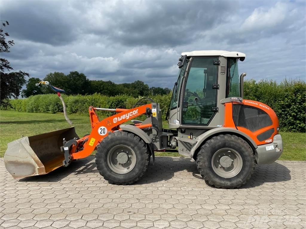 Atlas AR420 Gumikerekes homlokrakodók