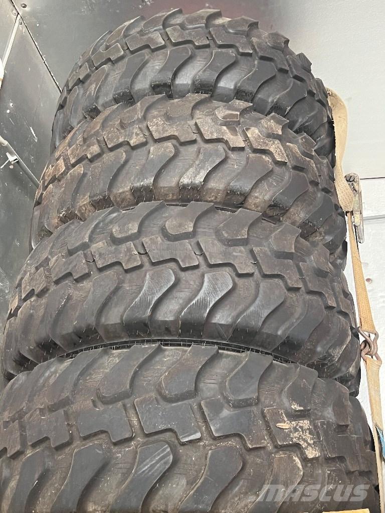 Bobcat L 85 Gumikerekes homlokrakodók