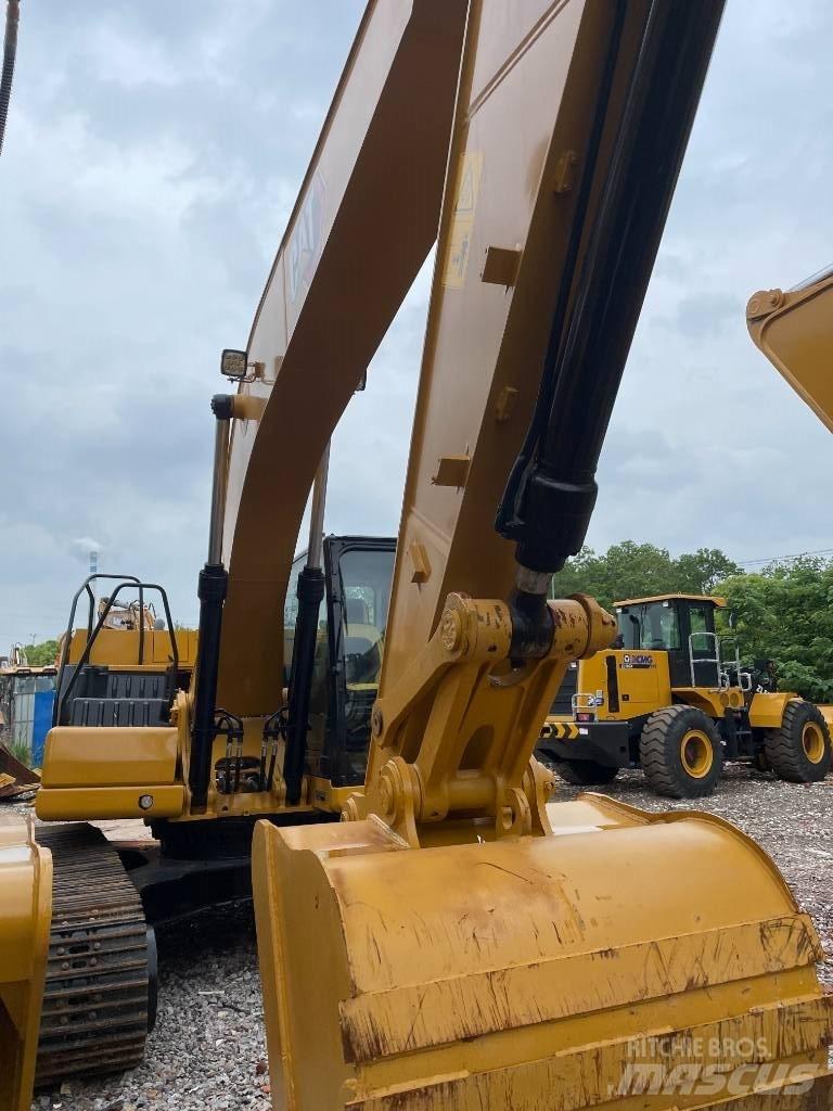 CAT CAT323GX Közepes (midi) kotrók 7 t - 12 t