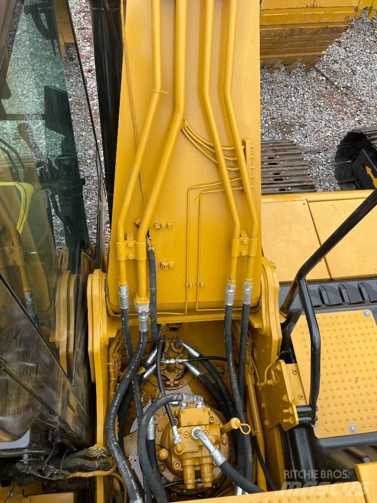 CAT CAT323GX Közepes (midi) kotrók 7 t - 12 t