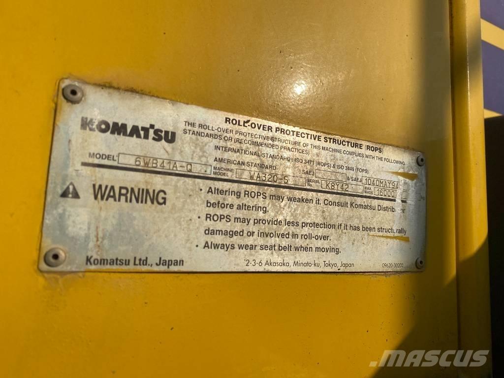 Komatsu WA 320-5 Gumikerekes homlokrakodók