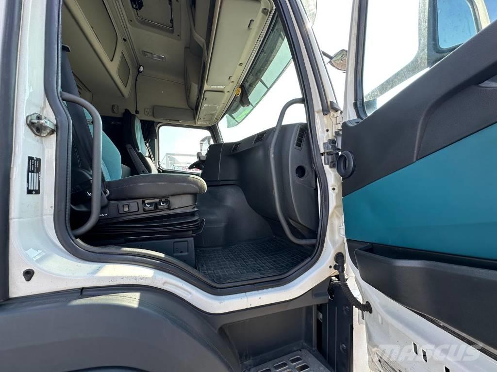 Volvo FM serie 3801 Dobozos teherautók