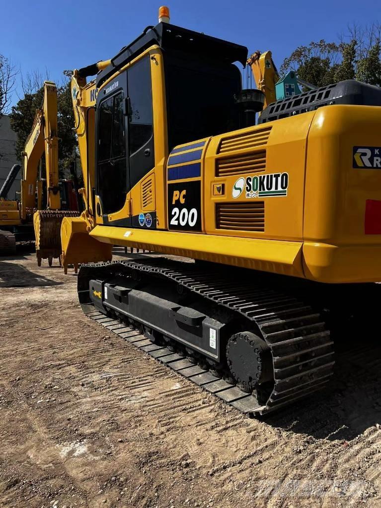 Komatsu PC 200-8N1 Lánctalpas kotrók