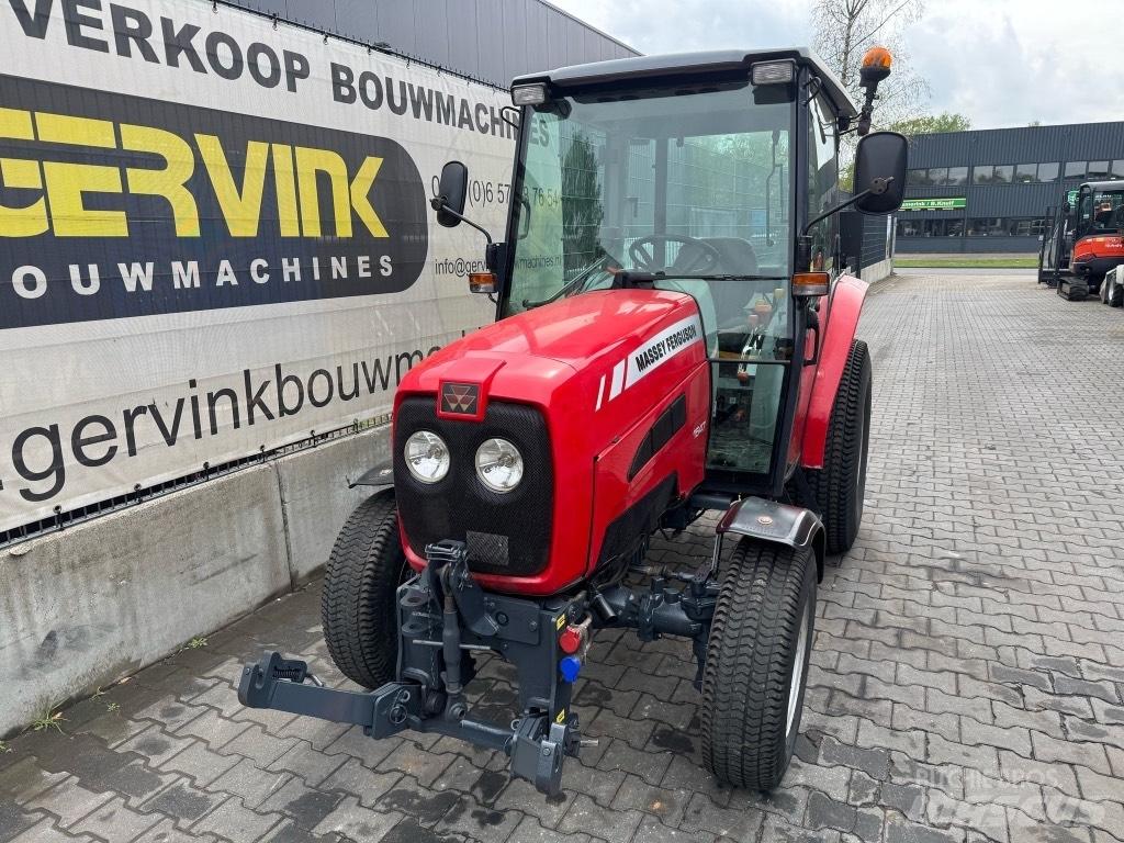 Massey Ferguson 1547 Traktorok