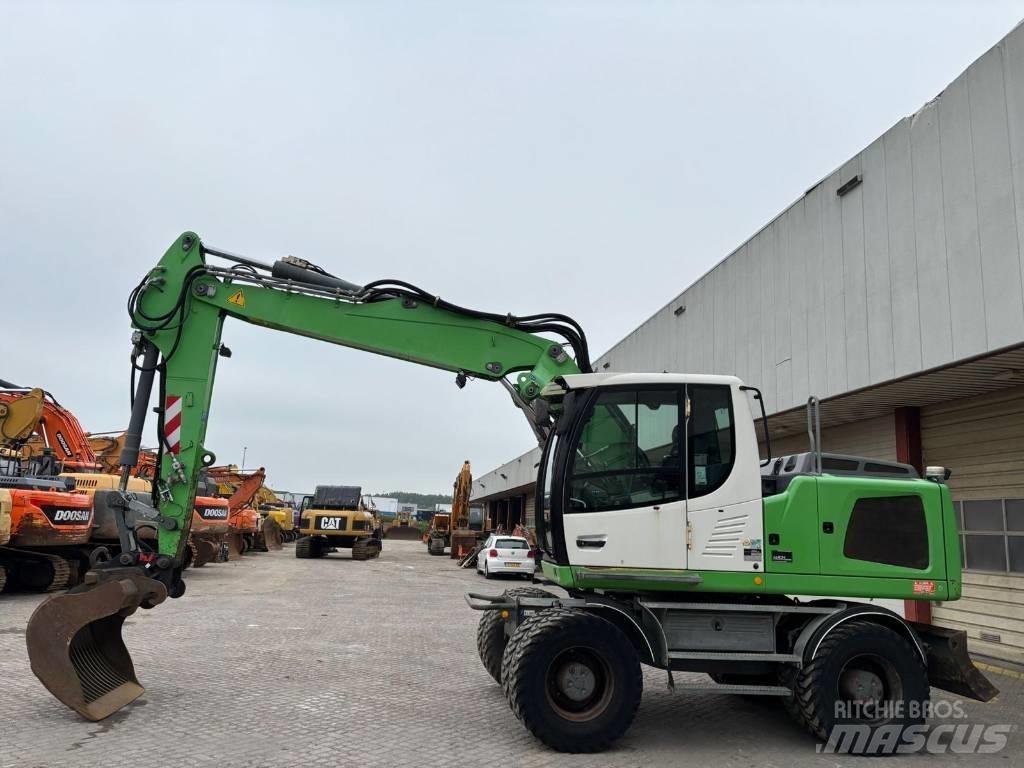 Liebherr A 918 Gumikerekes kotrók
