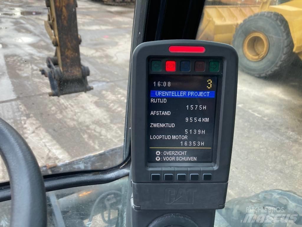 CAT M 316 D Gumikerekes kotrók