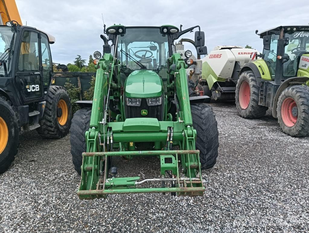 John Deere 5125 R Traktorok