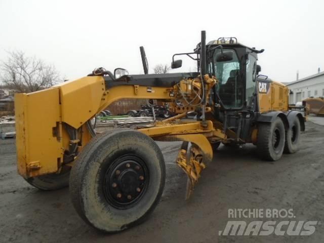 CAT 140 M 2 AWD Gréderek