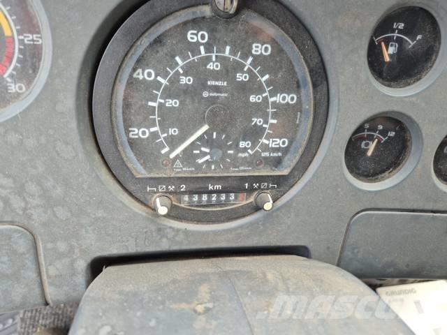 DAF 45.180 Platós / Ponyvás teherautók
