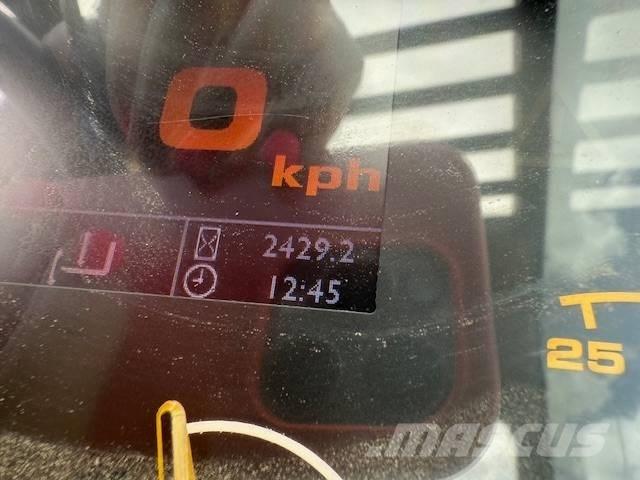 JCB 540-140 Teleszkópos rakodók