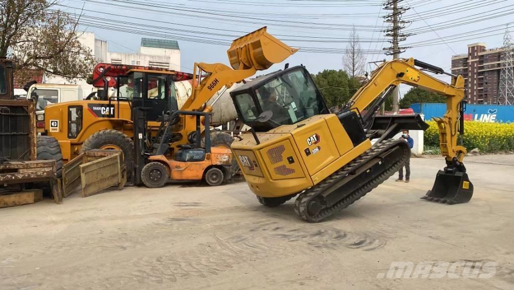 CAT 306 Mini kotrók < 7t